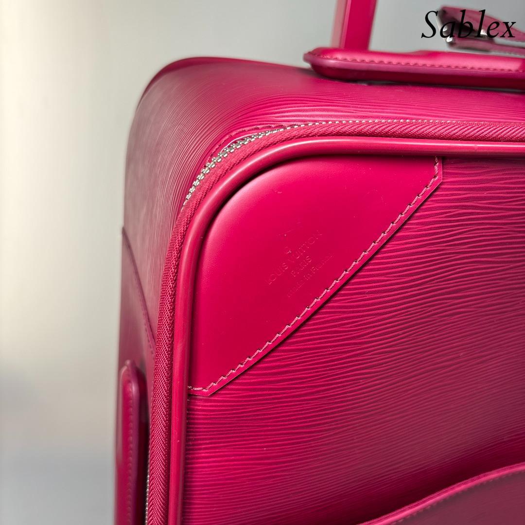 【新品同様】ルイヴィトン エピ ペガス55 キャリーバッグ 購入時証明書有