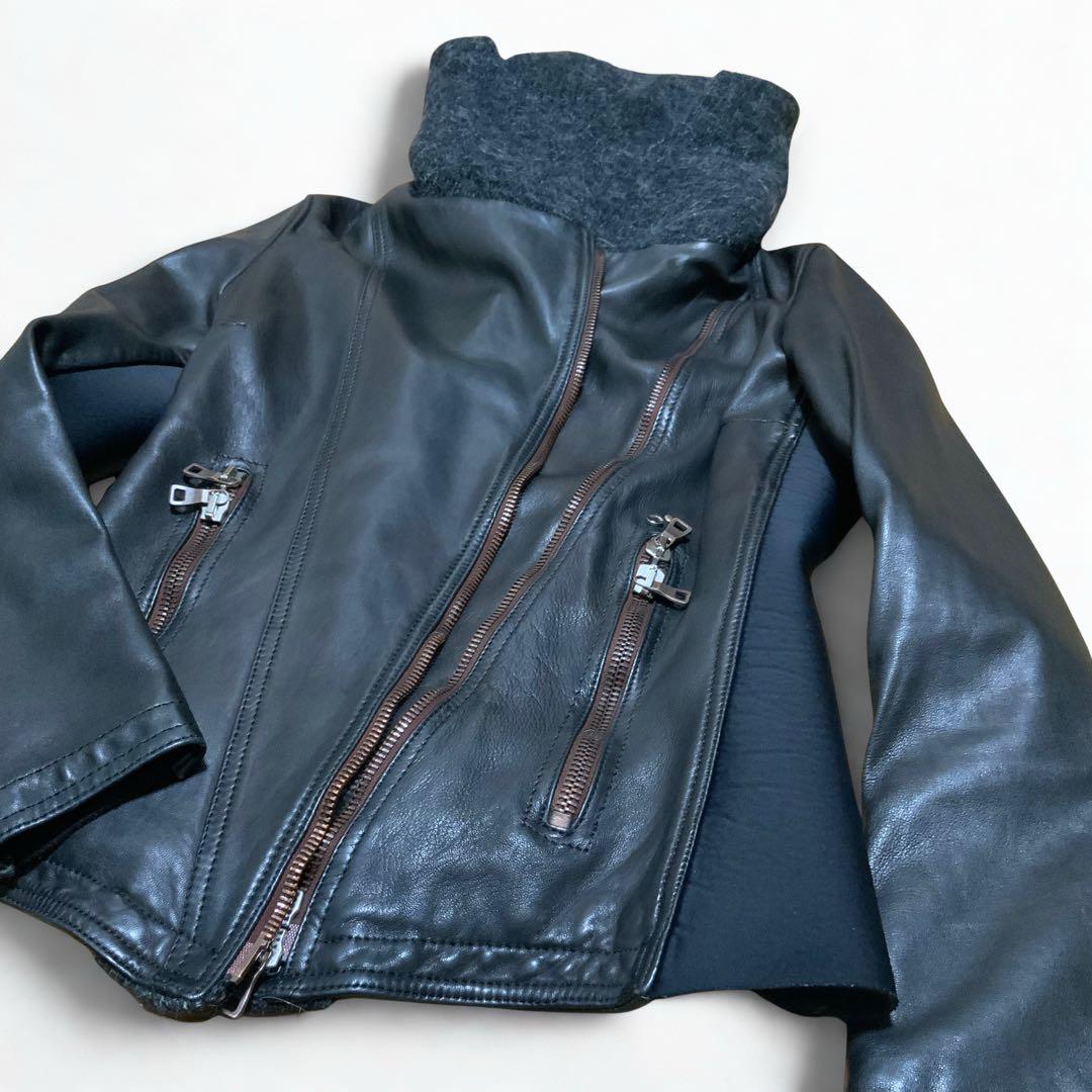 Delan デラン 黒レザージャケット フード セーターのような裏地 イタリア製