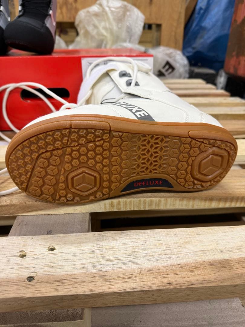 DEELUXE D.N.A. 23/24 26.0 cm ホワイト　おまけ付き