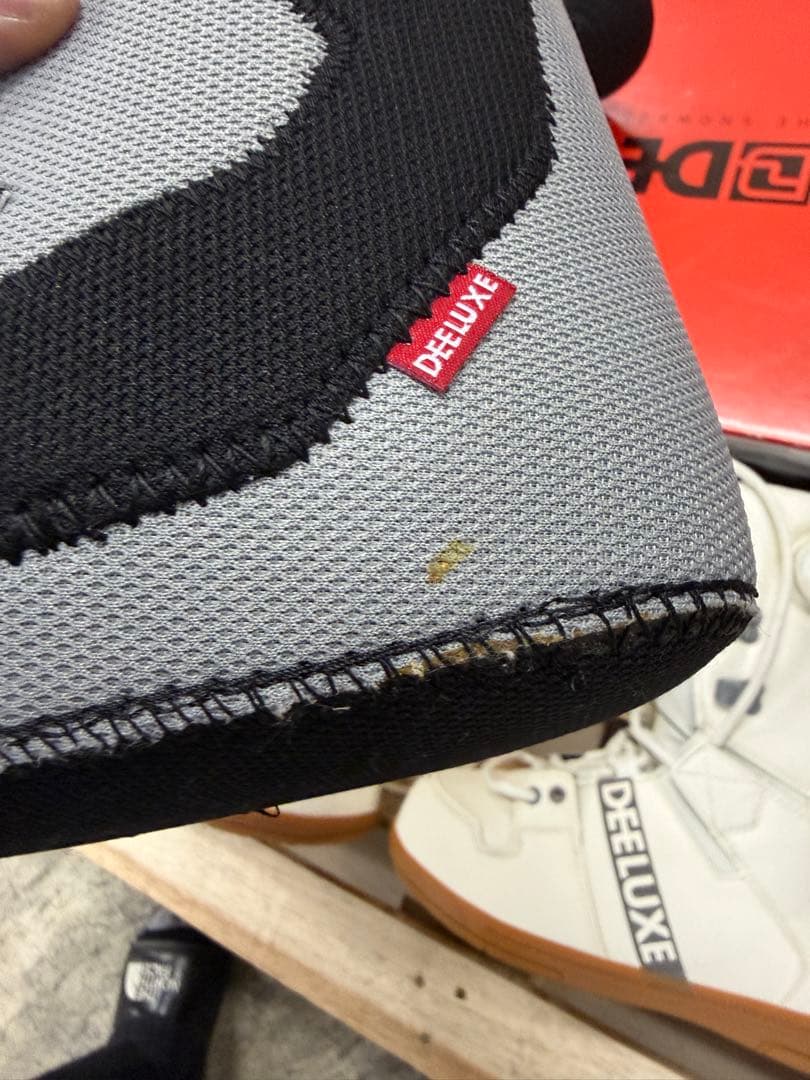 DEELUXE D.N.A. 23/24 26.0 cm ホワイト　おまけ付き