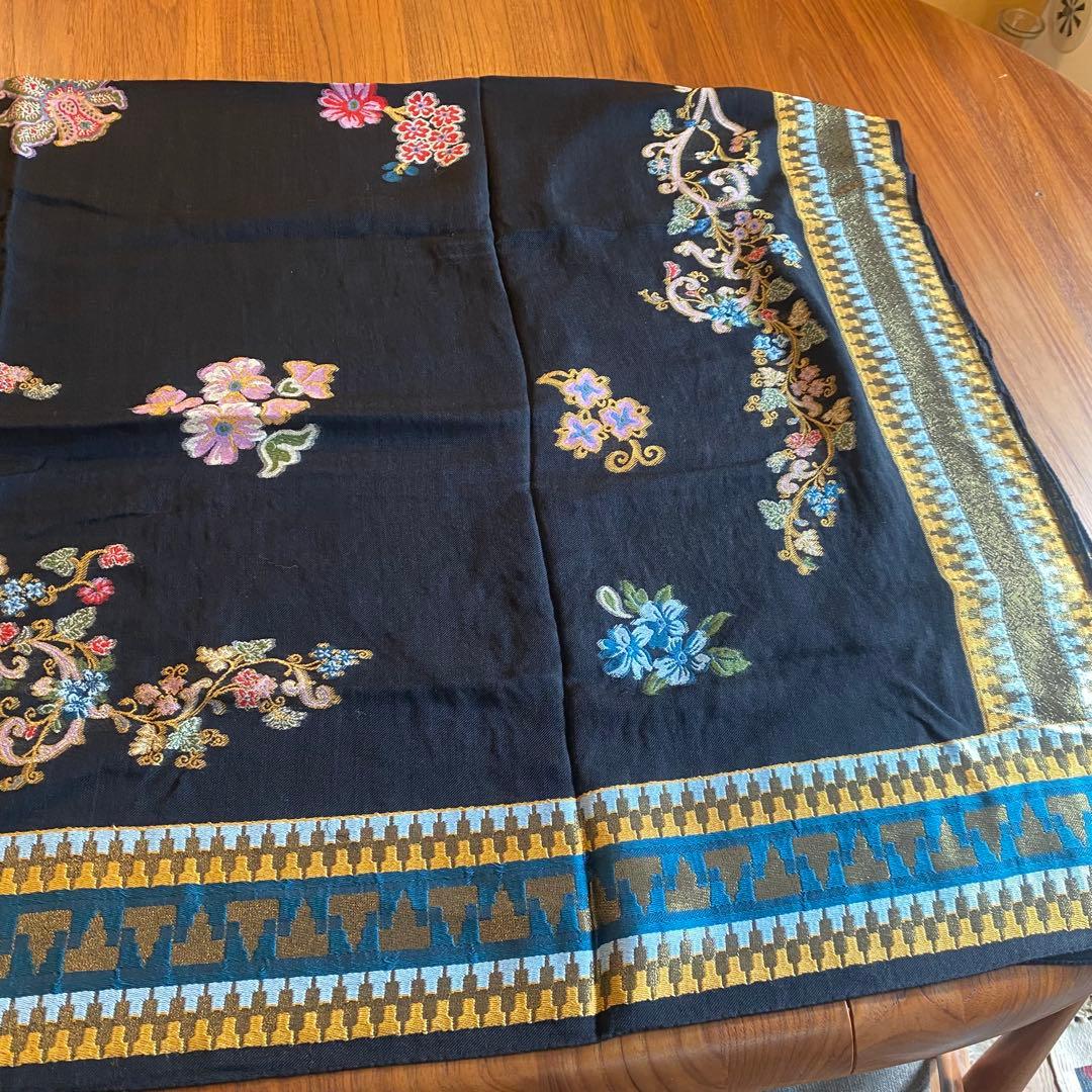 ETRO エトロ 刺繍入り 大判 ストール 花モチーフ イタリア製