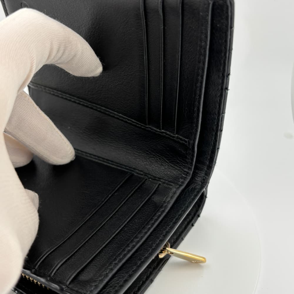 美品 Diorカナージュ 二つ折り財布 レディディオール ブラック エナメル 黒