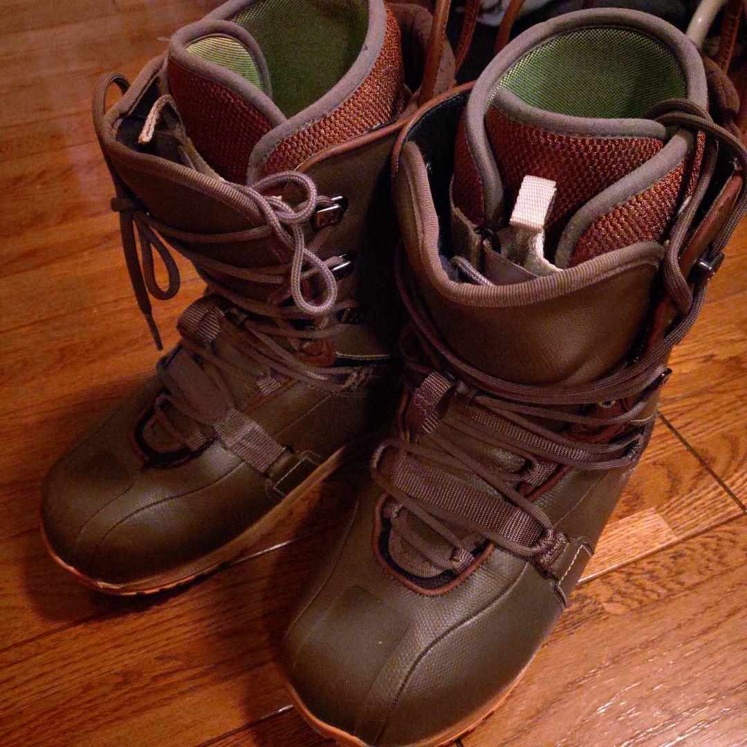 な*み様 YONEXヨネックスTRIPPER スノーボードブーツ オリーブグリー