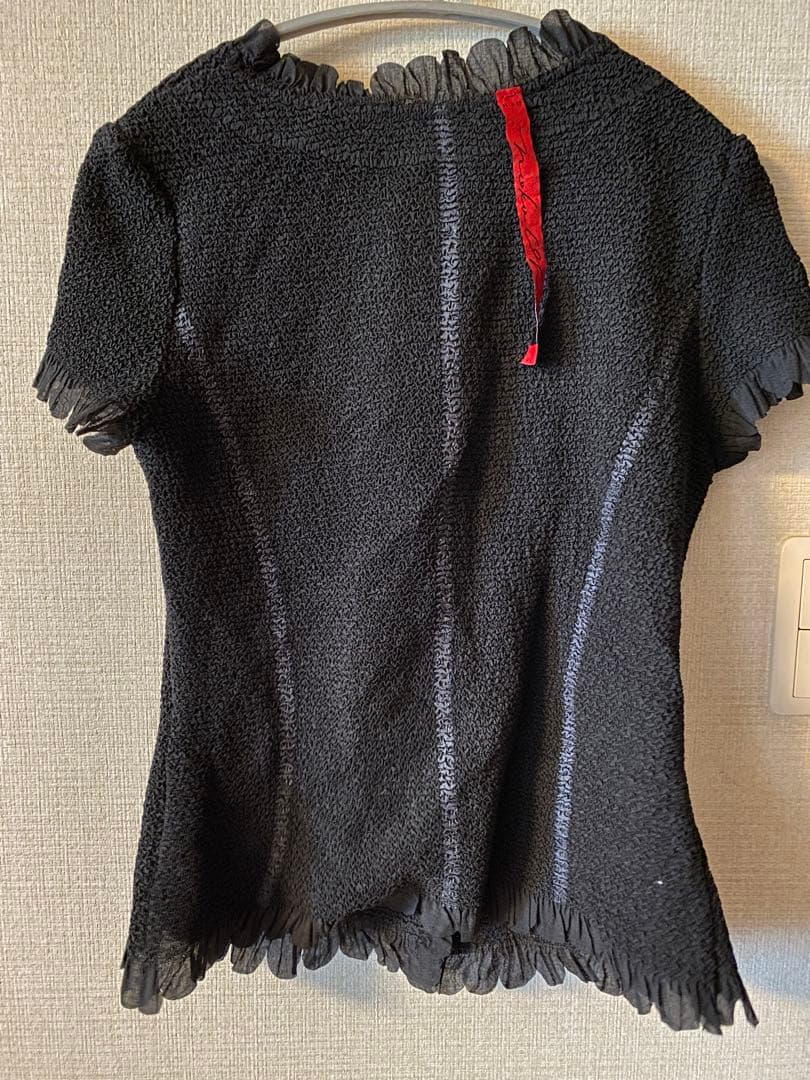 み*ん様 nako ohno フラワーモチーフ付きカットソー