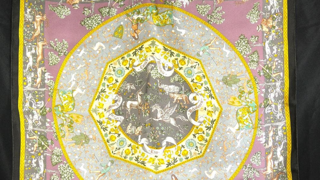 ETRO エトロ　大判シルクスカーフ　 D474