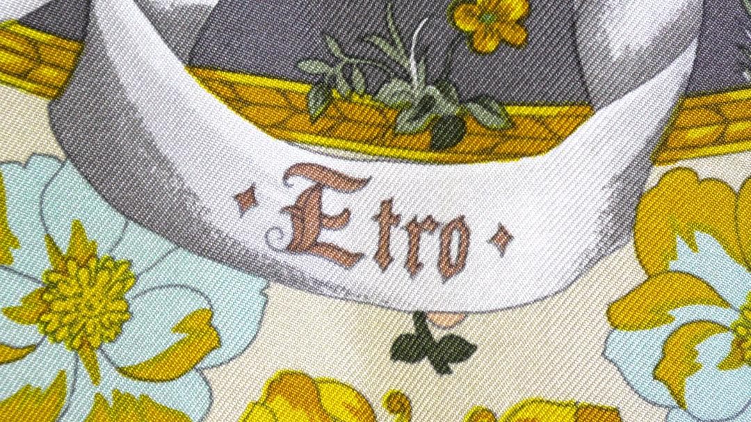 ETRO エトロ　大判シルクスカーフ　 D474