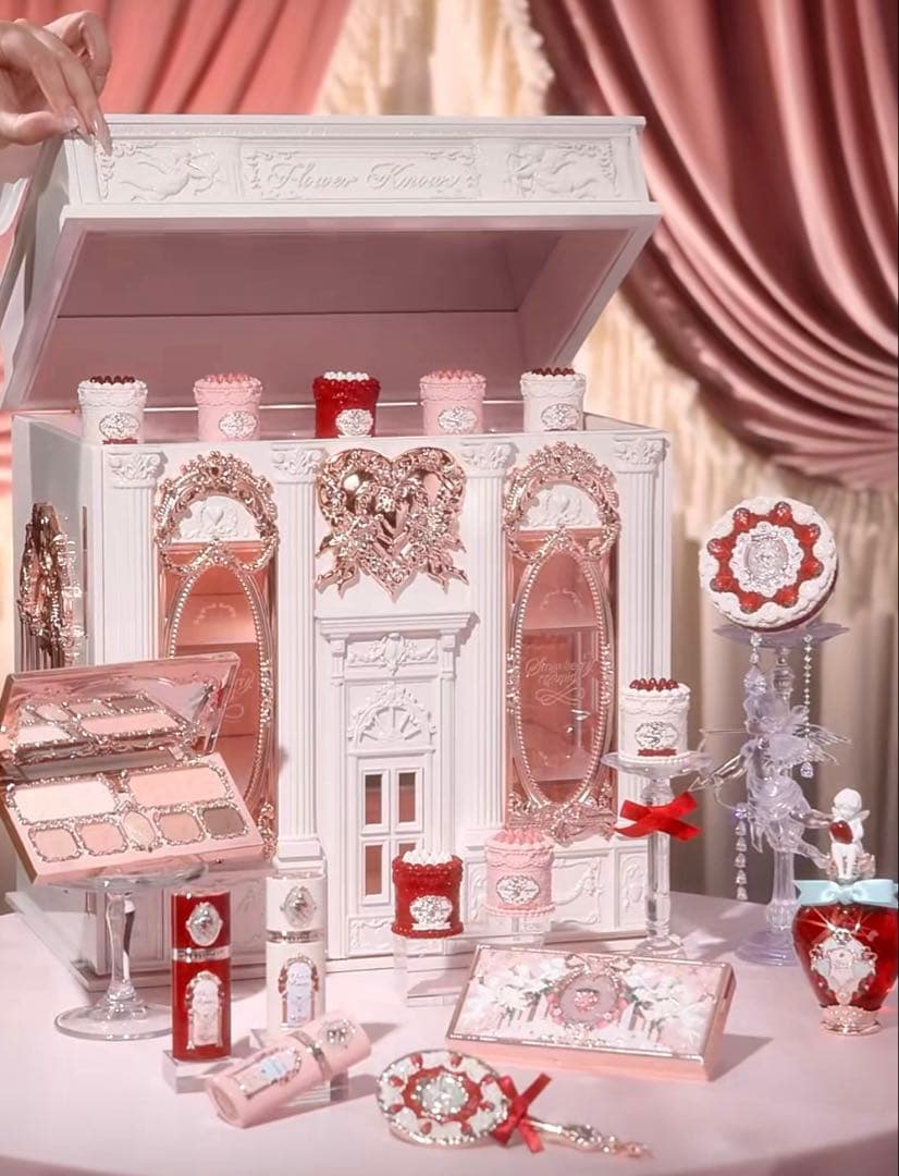 【新品未使用】フラワーノーズ　ストロベリーキューピッド　収納ボックス　小物入れ