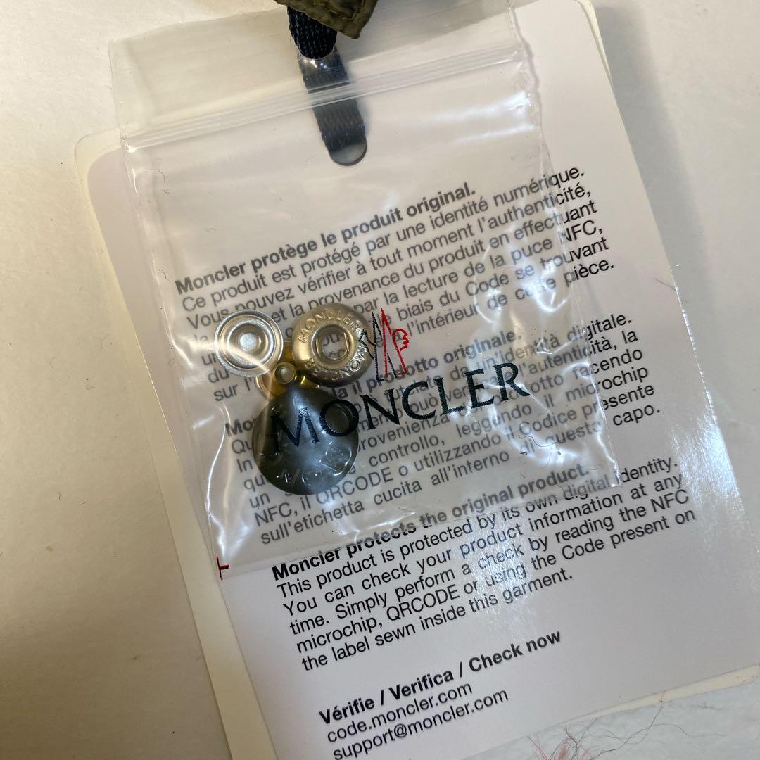 モンクレール　MONCLER ネックウォーマー　マフラー　ダウン