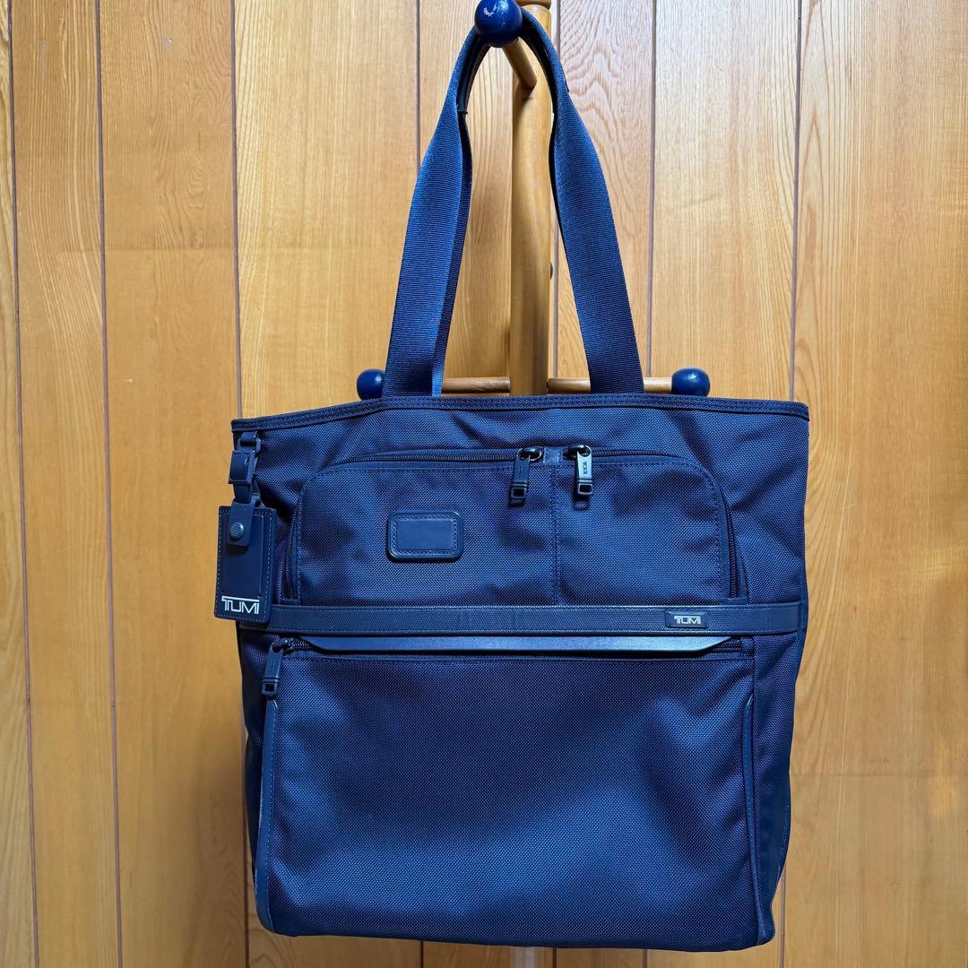 TUMI SHIPS別注モデル エクスパンダブル スクエア トートバッグ