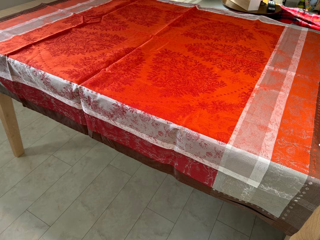 Garnier Thiebaut 雪の結晶模様 テーブルクロス