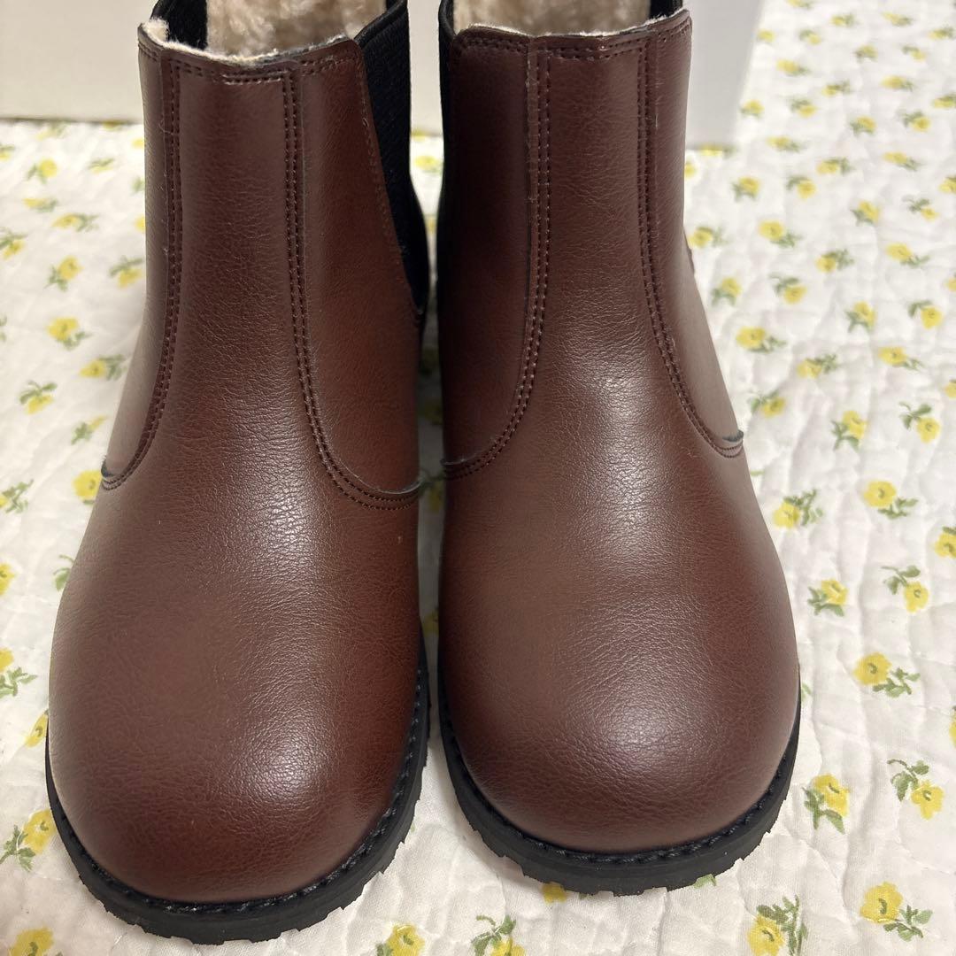 値下げ！新品未使用　familiar ブラウン サイドゴア　ブーツ　19cm