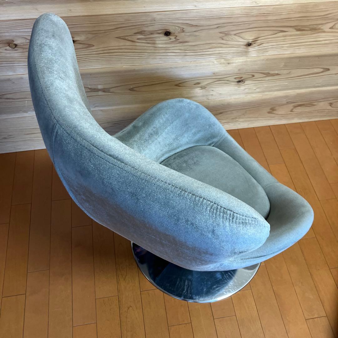 グレーのモダン回転式アメリカンビンテージローチェアー