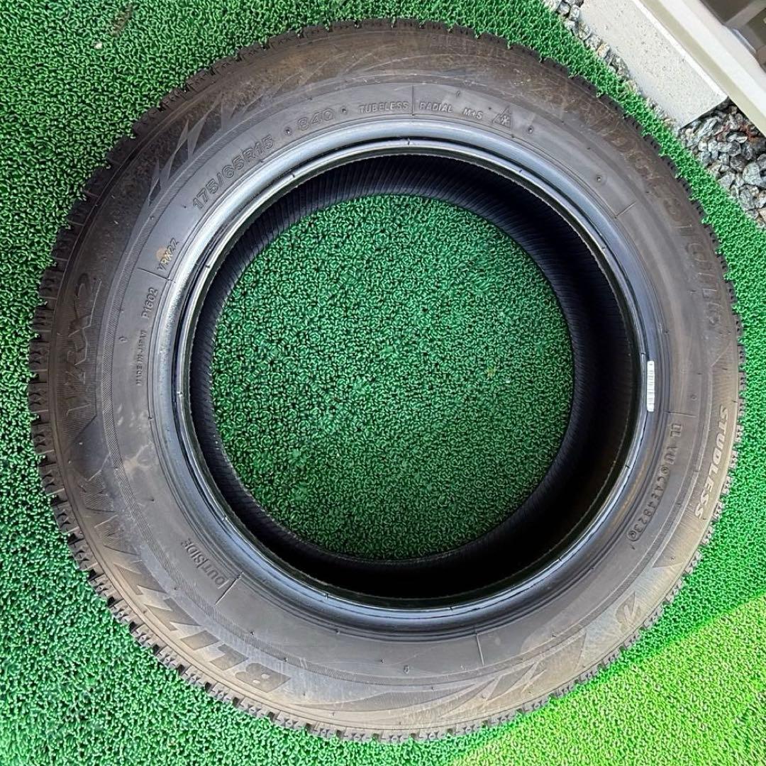 BS ブリザック　VRX2 175/65R15 2023年製　2本　送料込　①