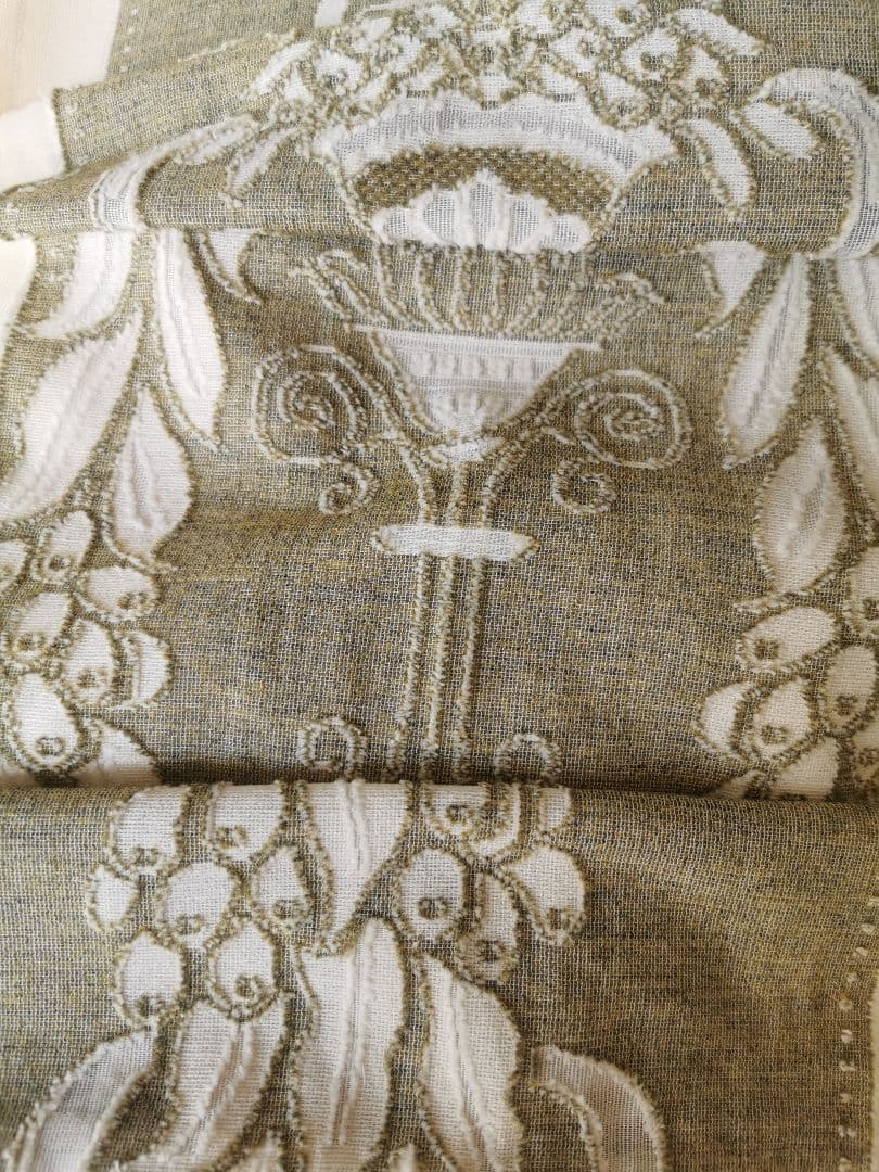 アンティーク英国 レアな杢カーキ 花器 聖火台 オリーブの実 マドラスレース