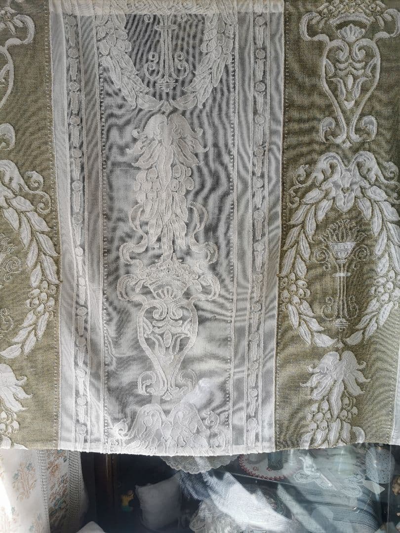 アンティーク英国 レアな杢カーキ 花器 聖火台 オリーブの実 マドラスレース