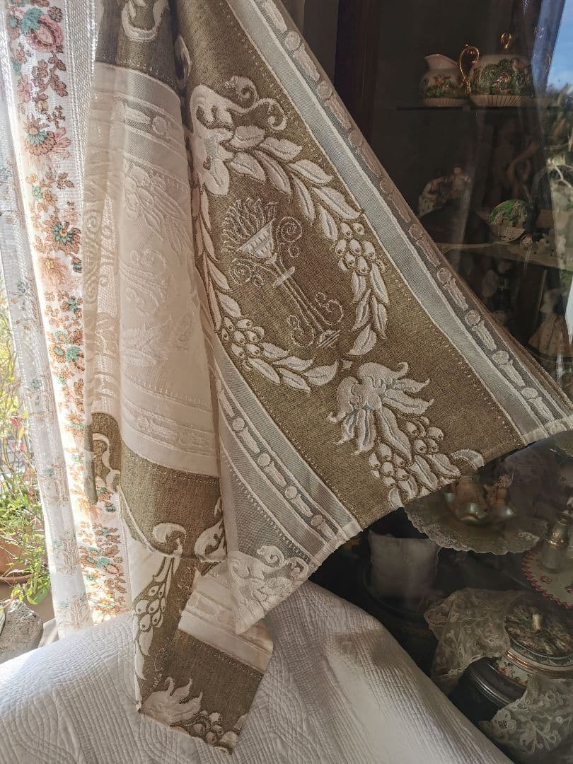 アンティーク英国 レアな杢カーキ 花器 聖火台 オリーブの実 マドラスレース