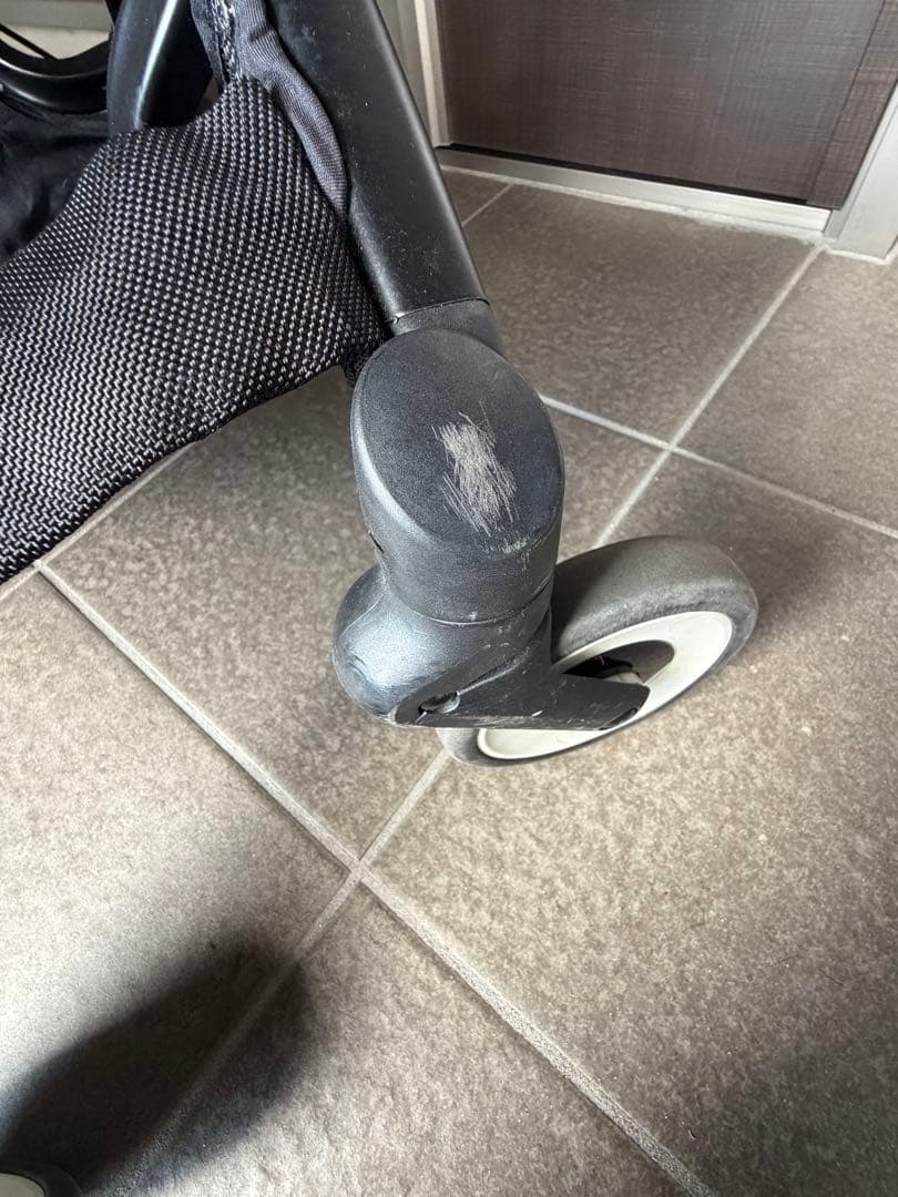 サイベックス　リベル　B型　ベビーカー　バギー　コンパクト　たためる　持ち運び