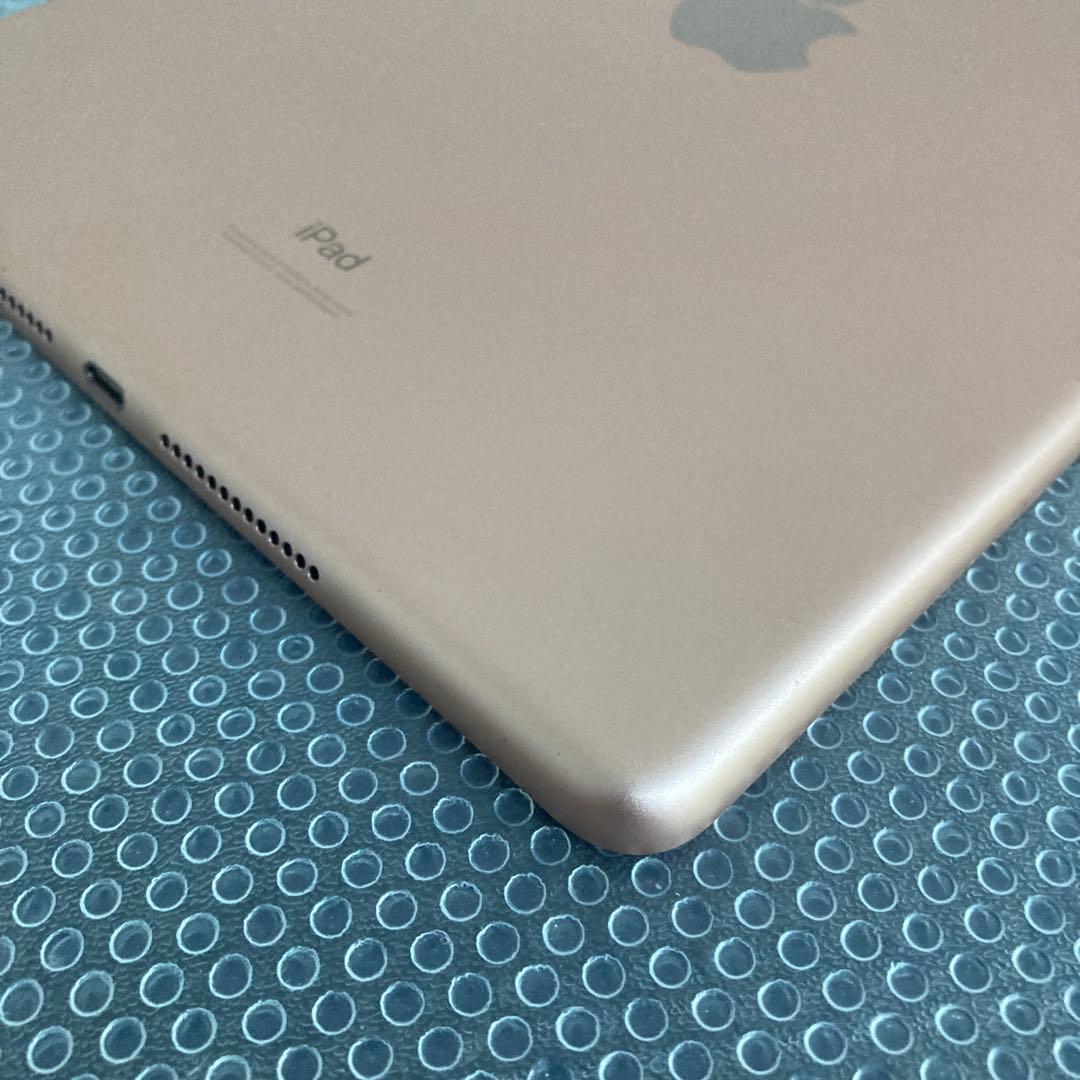 3789【早い者勝ち】iPad8 第8世代 32GB SIMフリー☆