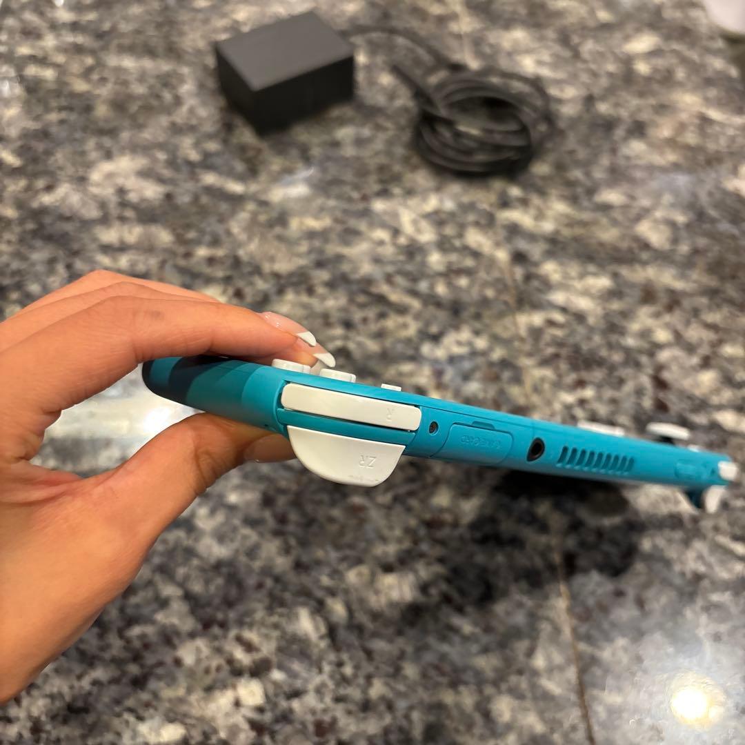 Nintendo Switch Lite ターコイズ 本体と充電器