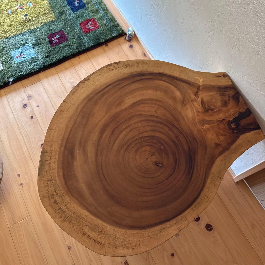 一枚板 アカシア 切り株型コーヒーテーブル アイアン脚付き