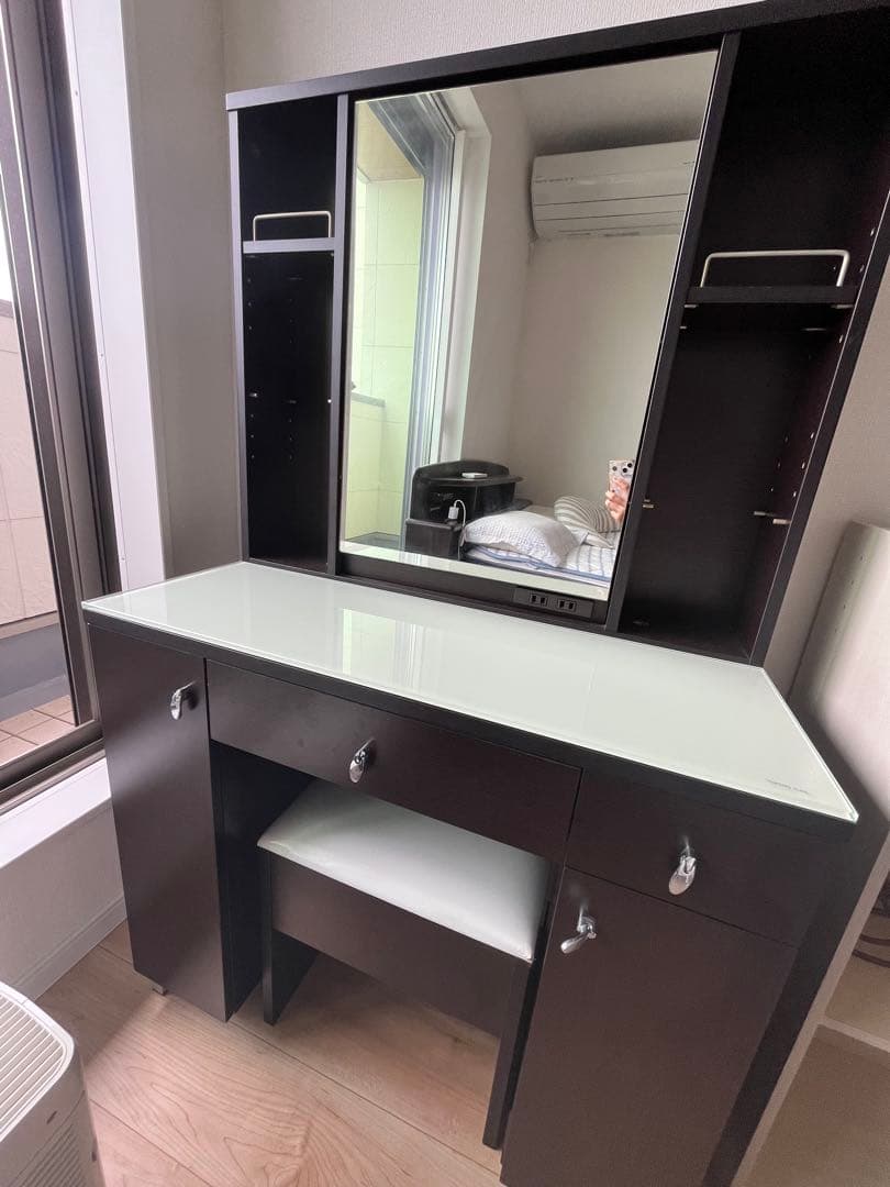 【箕面市引取り限定】ニトリ　ダークブラウン木製ドレッサー・鏡台