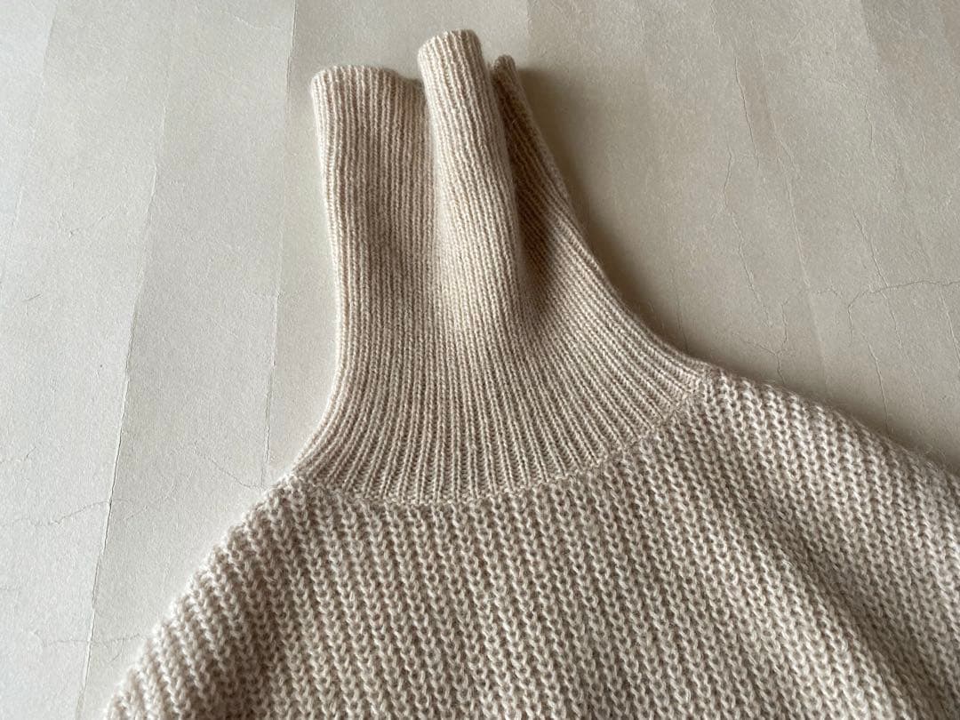 未使用◼️ニコルソンアンドニコルソン ワイド身幅ウールタートルニット