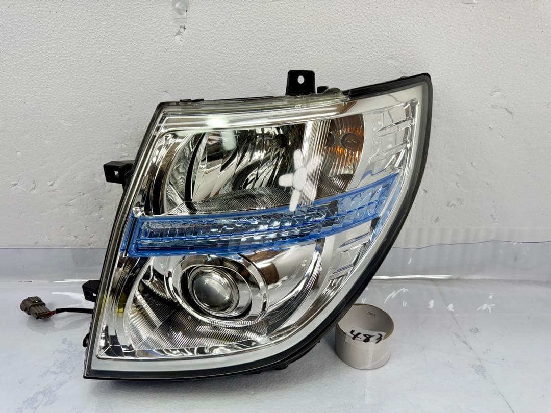 日産 エルグランド E51 中期 後期 ハイウェイスター HIDヘッドライト 左