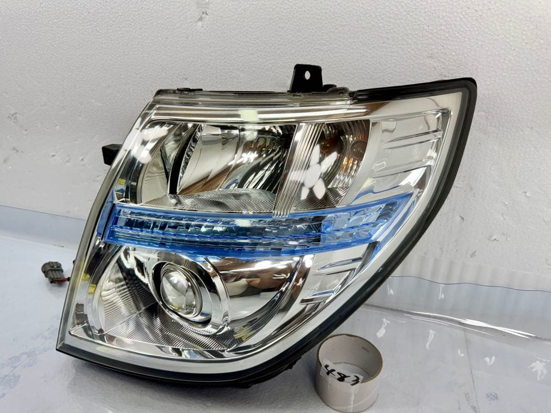 日産 エルグランド E51 中期 後期 ハイウェイスター HIDヘッドライト 左