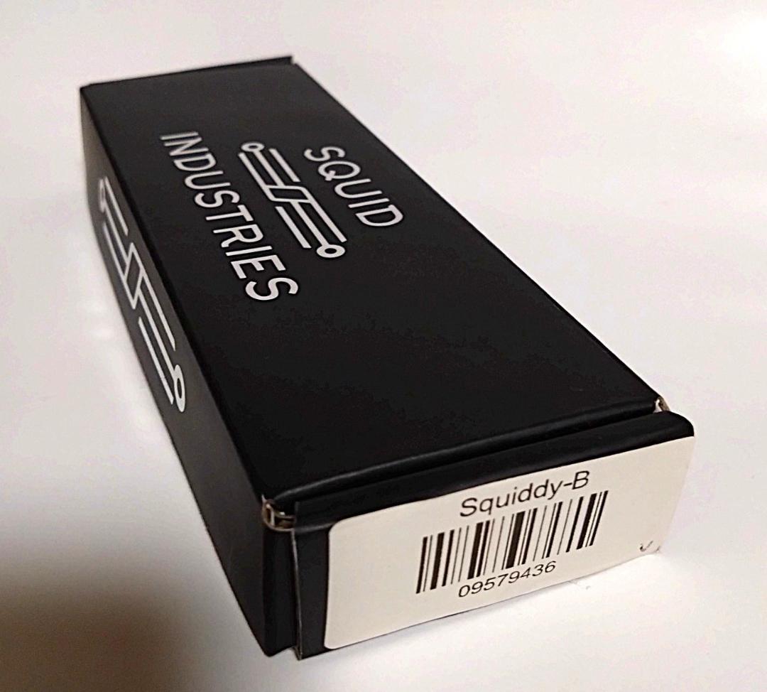 スクイッドトレーナーV4　バタフライナイフ　トレーナー