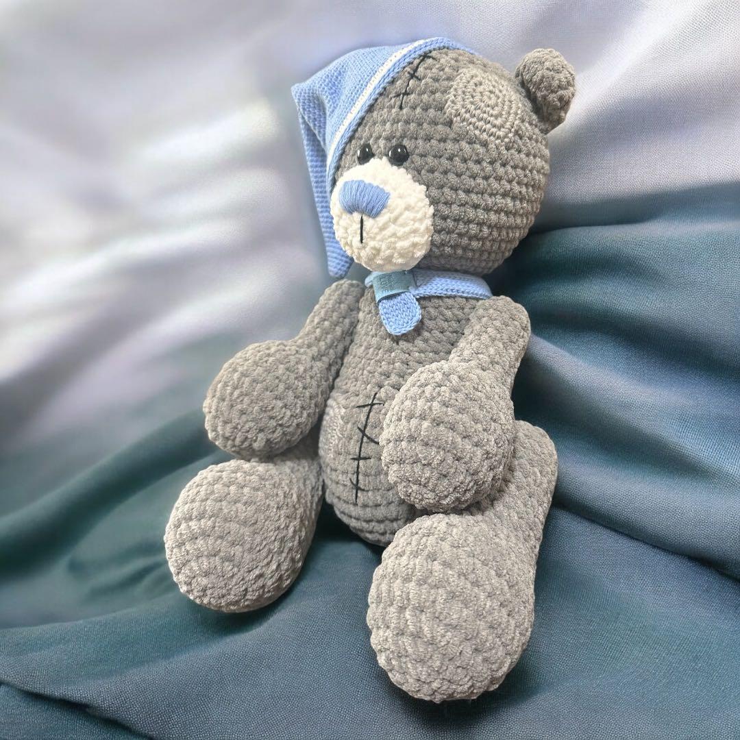 テディベア　水色の帽子とマフラーの手編みぬいぐるみ 40cm