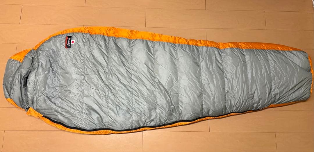 美品 NANGA ナンガ オーロラライト900DX