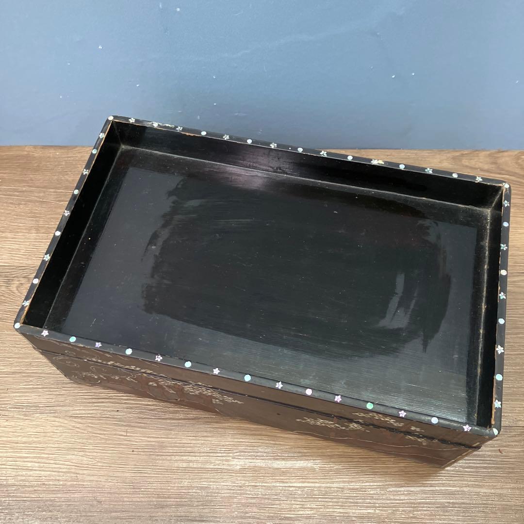 E-3 骨董 アンティーク 螺鈿細工 漆塗 五段重箱 風景人物図 天然木 時代物