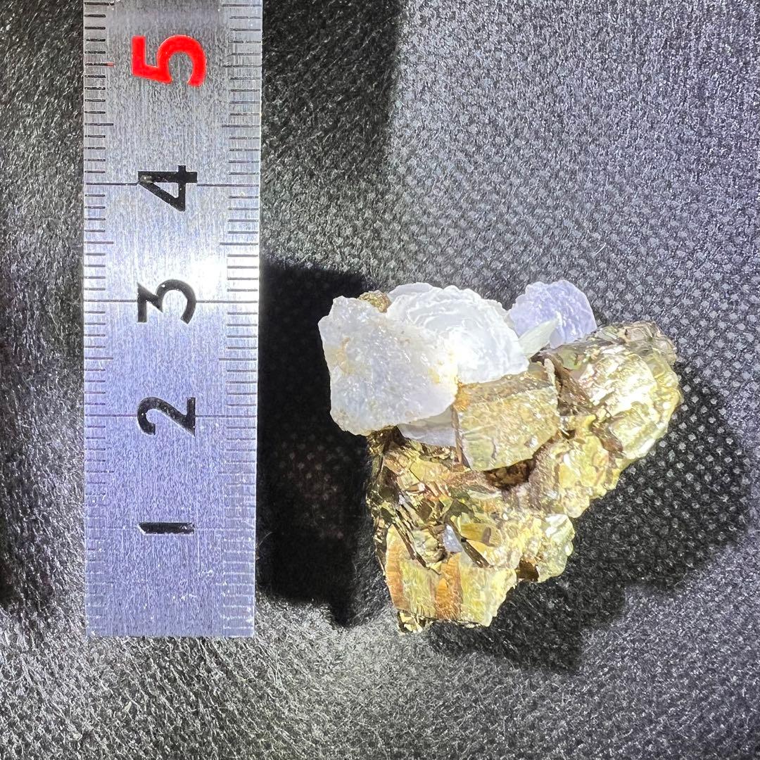 ペルー産　ゴージャス⭐︎カルサイト共生パイライト
