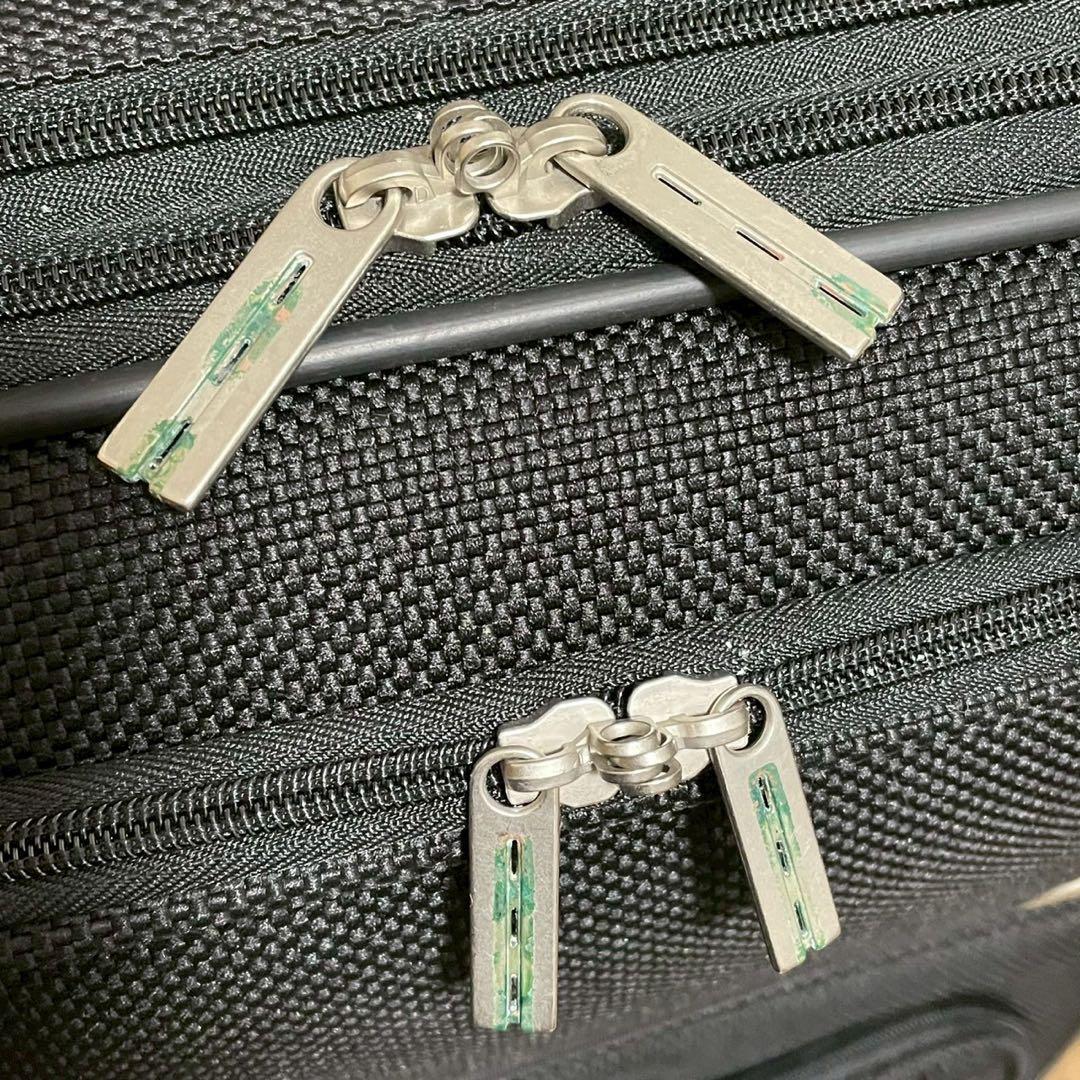 美品　サムソナイト　キャリーケース　キャリーオンバッグ　機内持込　ブラック