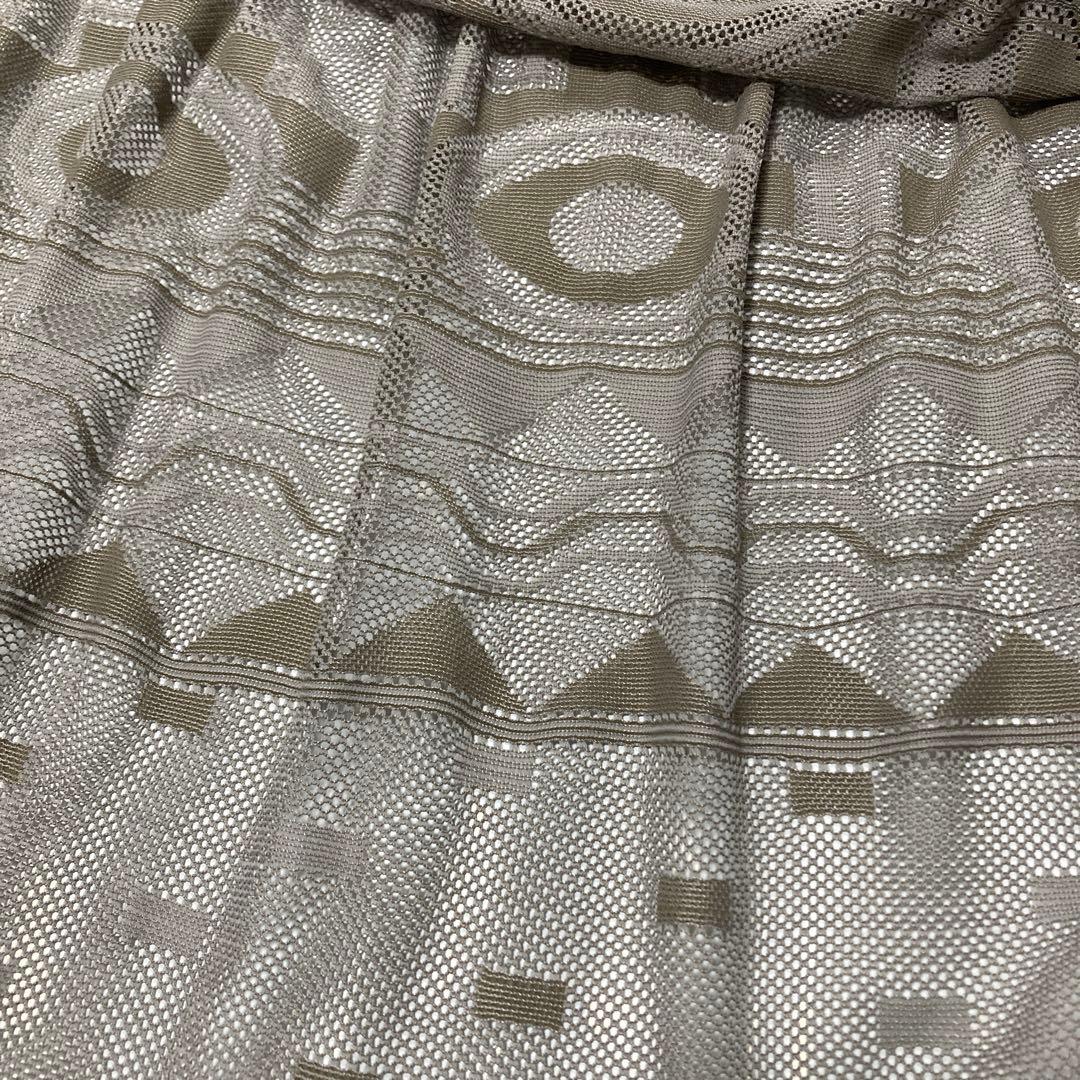 プリーツプリーズ メッシュ素材ロングスカート フレア 総柄