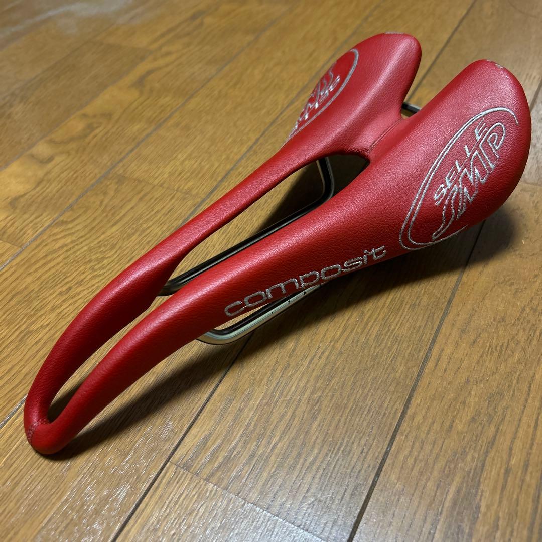 Selle Italia Composite レッドサドル