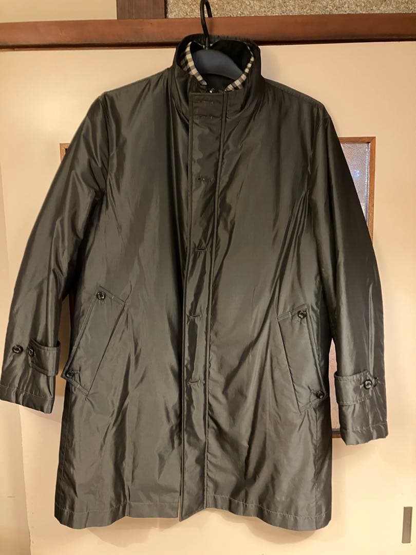 アクアスキュータム　Aquasqutum ダウンライナー付コート　グレーシルバー