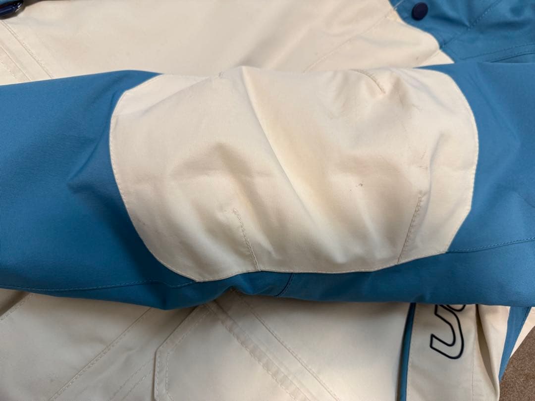 Burton GORE-TEX スノーボードジャケット ウェア Mサイズ