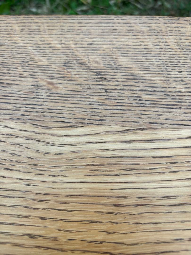 飛騨産業 キツツキ 森のことば オーク無垢材 節入り 半円形リビングローテーブル