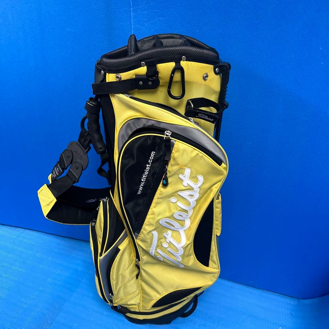 Titleistスタンド式キャディーバッグ