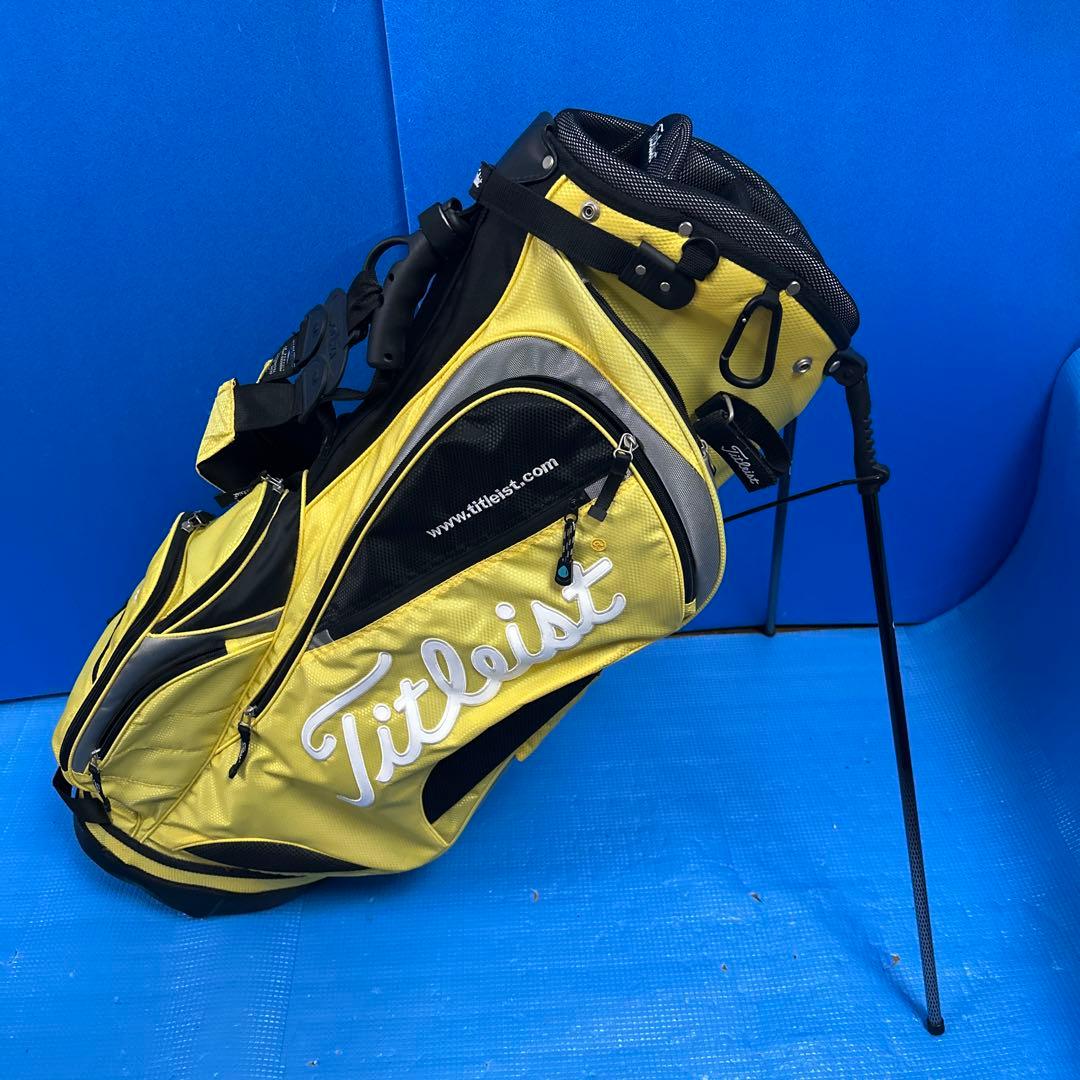 Titleistスタンド式キャディーバッグ