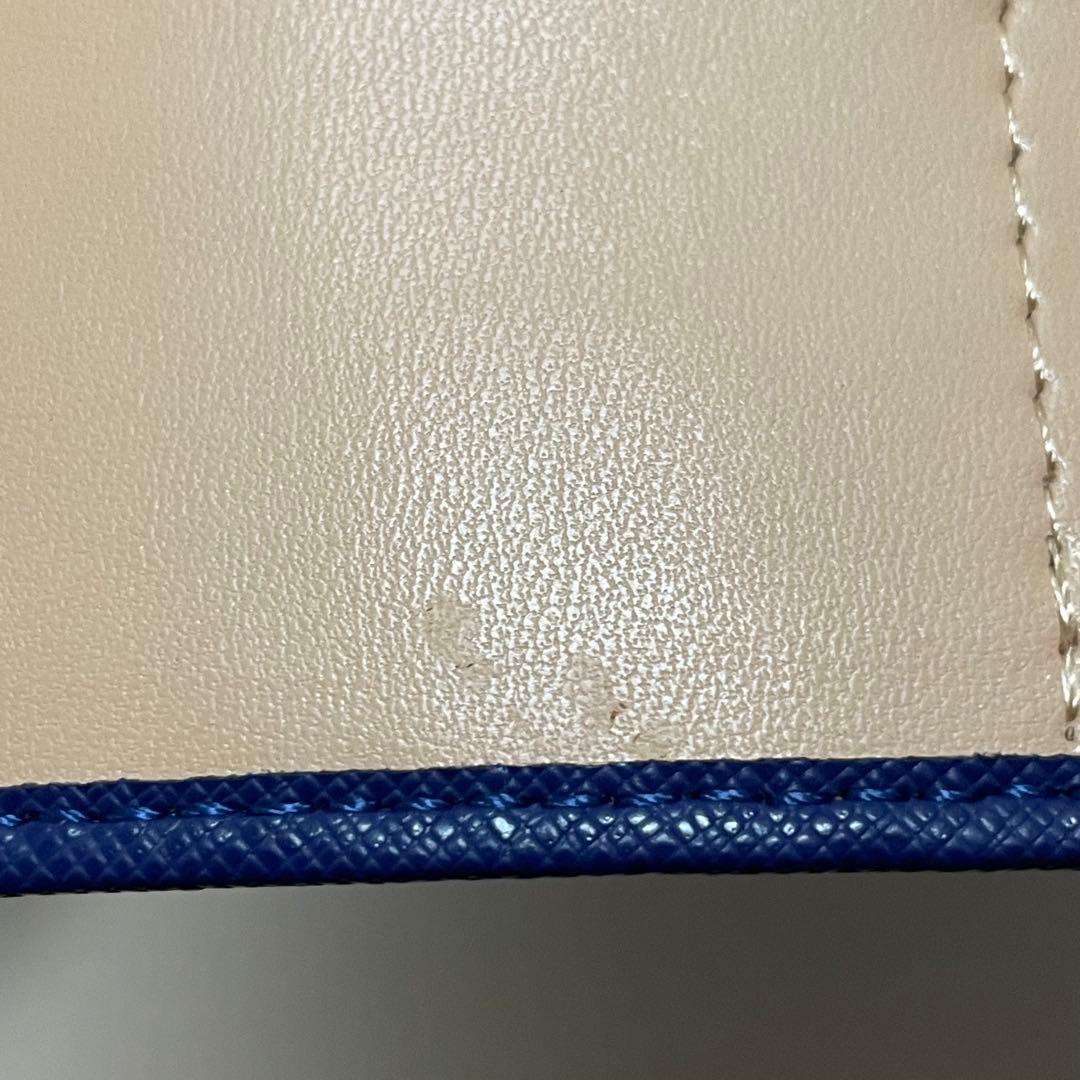 【いちごちゃん】Vivienne Westwood 二つ折り財布 ブルー