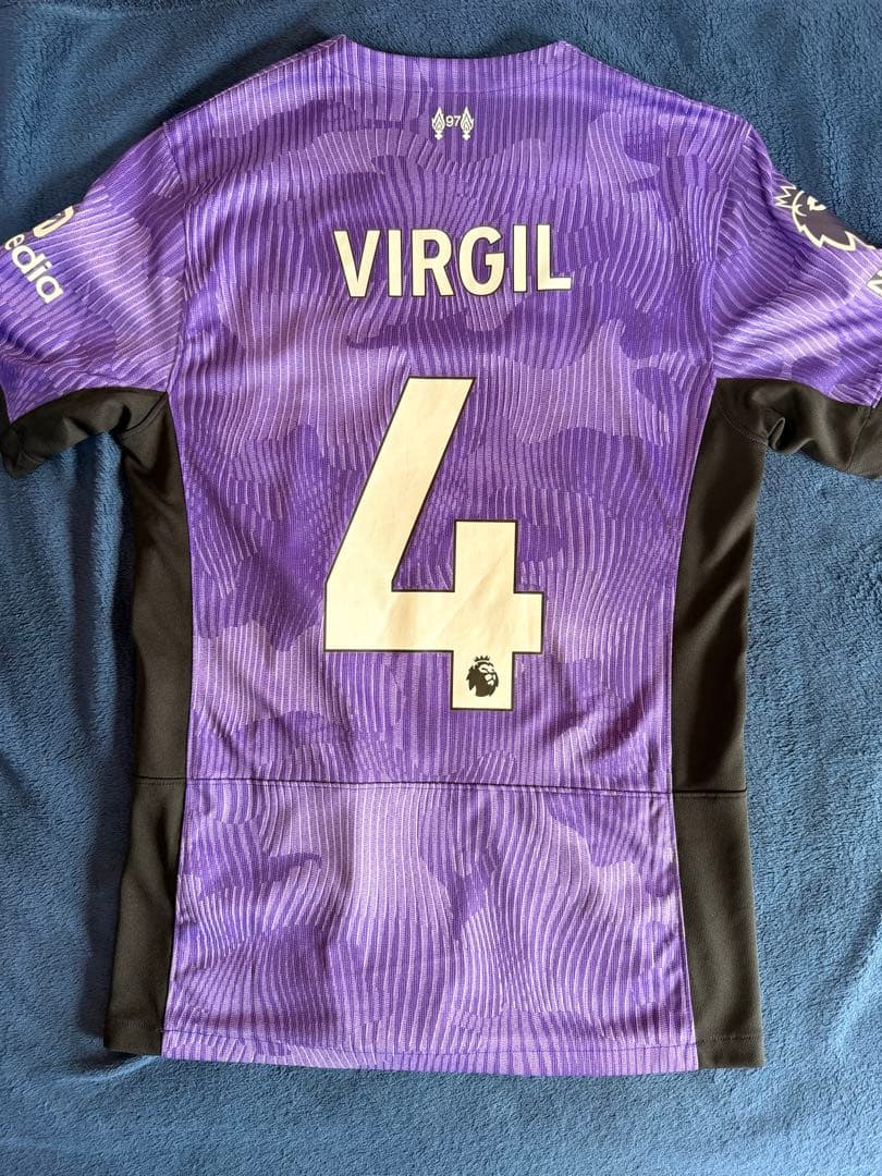 【正規品】ファンダイク　リバプール　サード　ユニフォーム　セットアップ