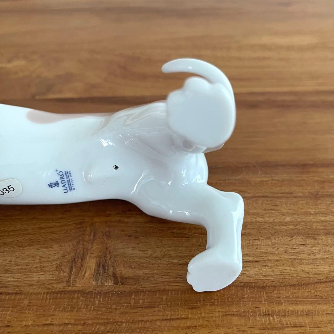 リヤドロ フィギュリン 新聞屋さん 犬 置物 インテリア 人形 磁器 ポーセリン