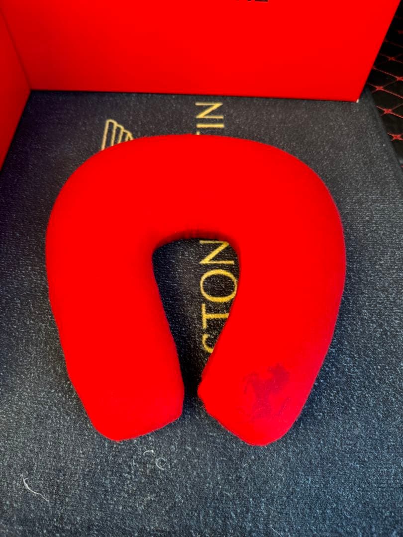 Ferrari プロサングエ　トラベルキット　フェラーリ　ブランケット