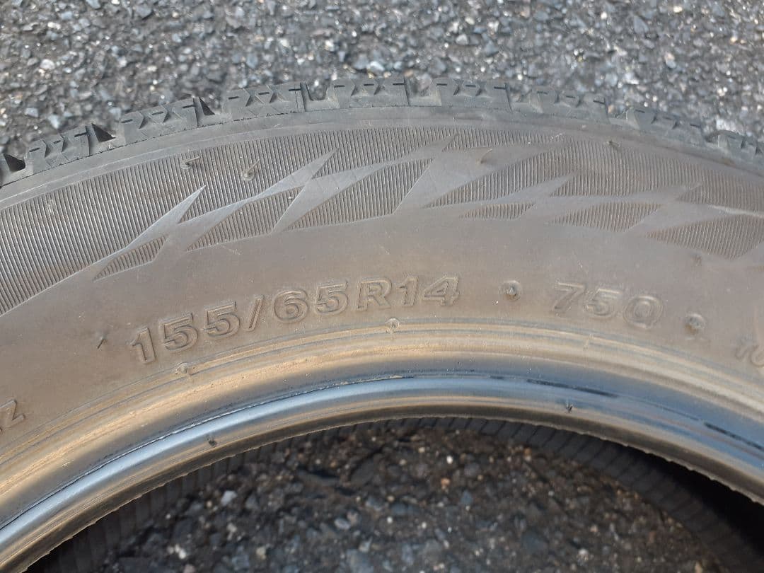 21年29週　ブリヂストンスタッドレスタイヤ 　155/65R14インチ　４本