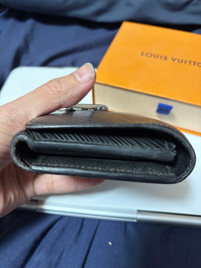 【最終価格】LOUIS VUITTON エピ ポルトフォイユ ツイスト