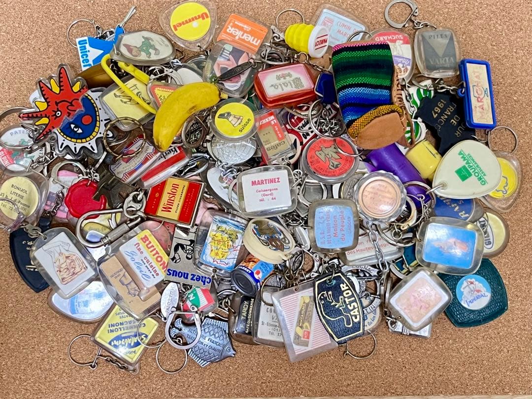 集めたくなる フレンチキーホルダー 100個セット フランス ヴィンテージ 1