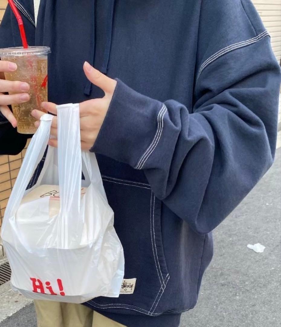 stussy contrast stitch label パーカー　ネイビー