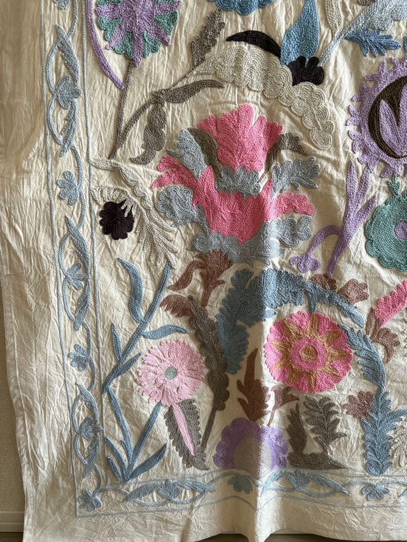 「新品未使用」　スザニ刺繍　スザニ　インドスザニ　手刺繍　インド　一点もの